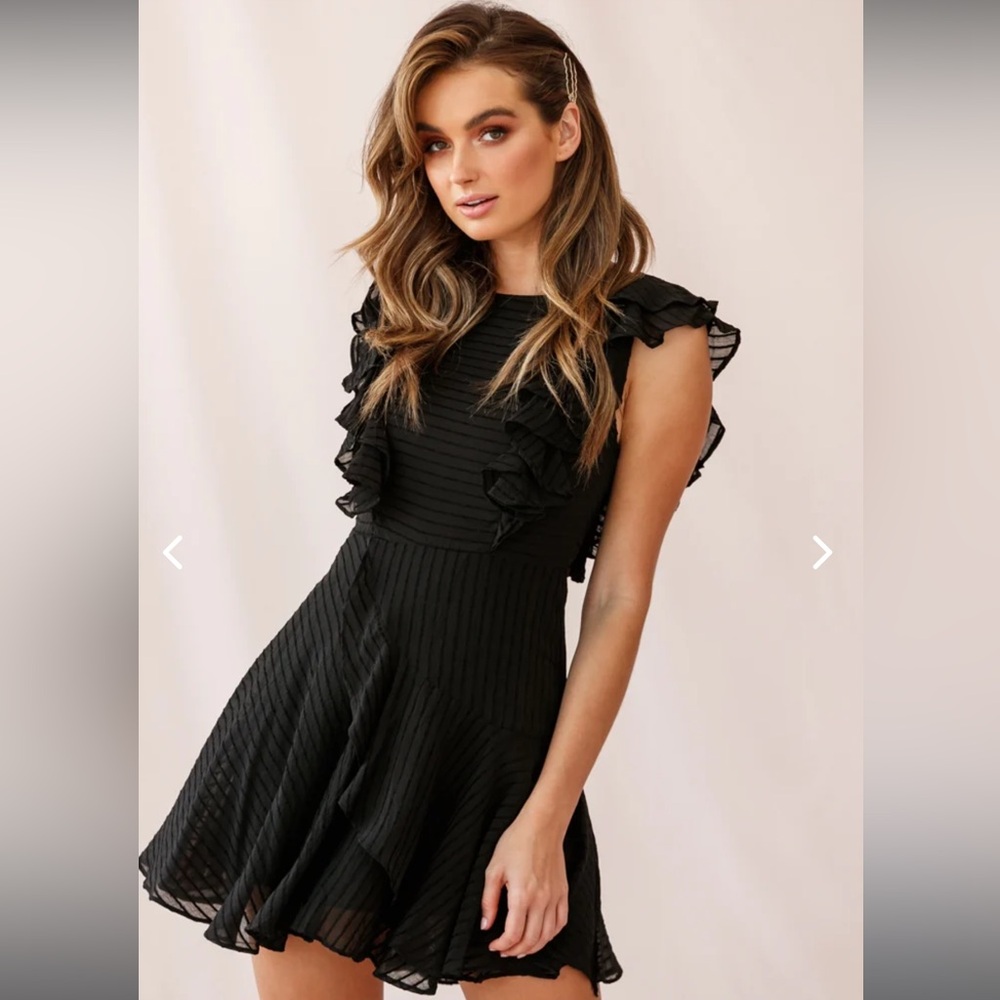 Selfie Leslie WILTON RUFFLE SHOULDER A-LINE DRESS BLACK Size S